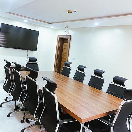 Plush Hotel,Abuja Extérieur photo