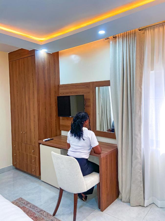 Plush Hotel,Abuja Extérieur photo