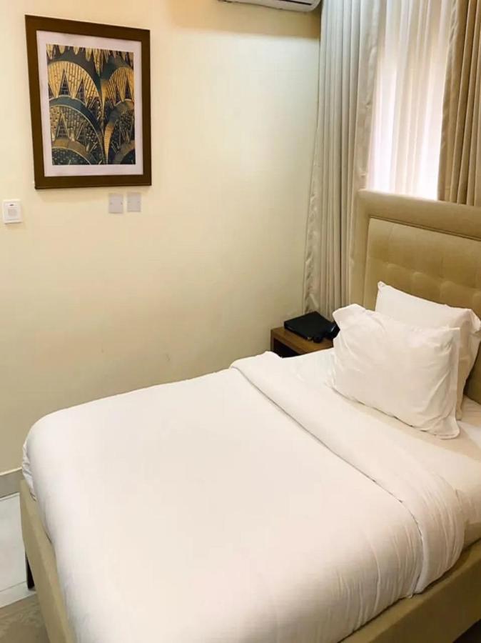 Plush Hotel,Abuja Extérieur photo