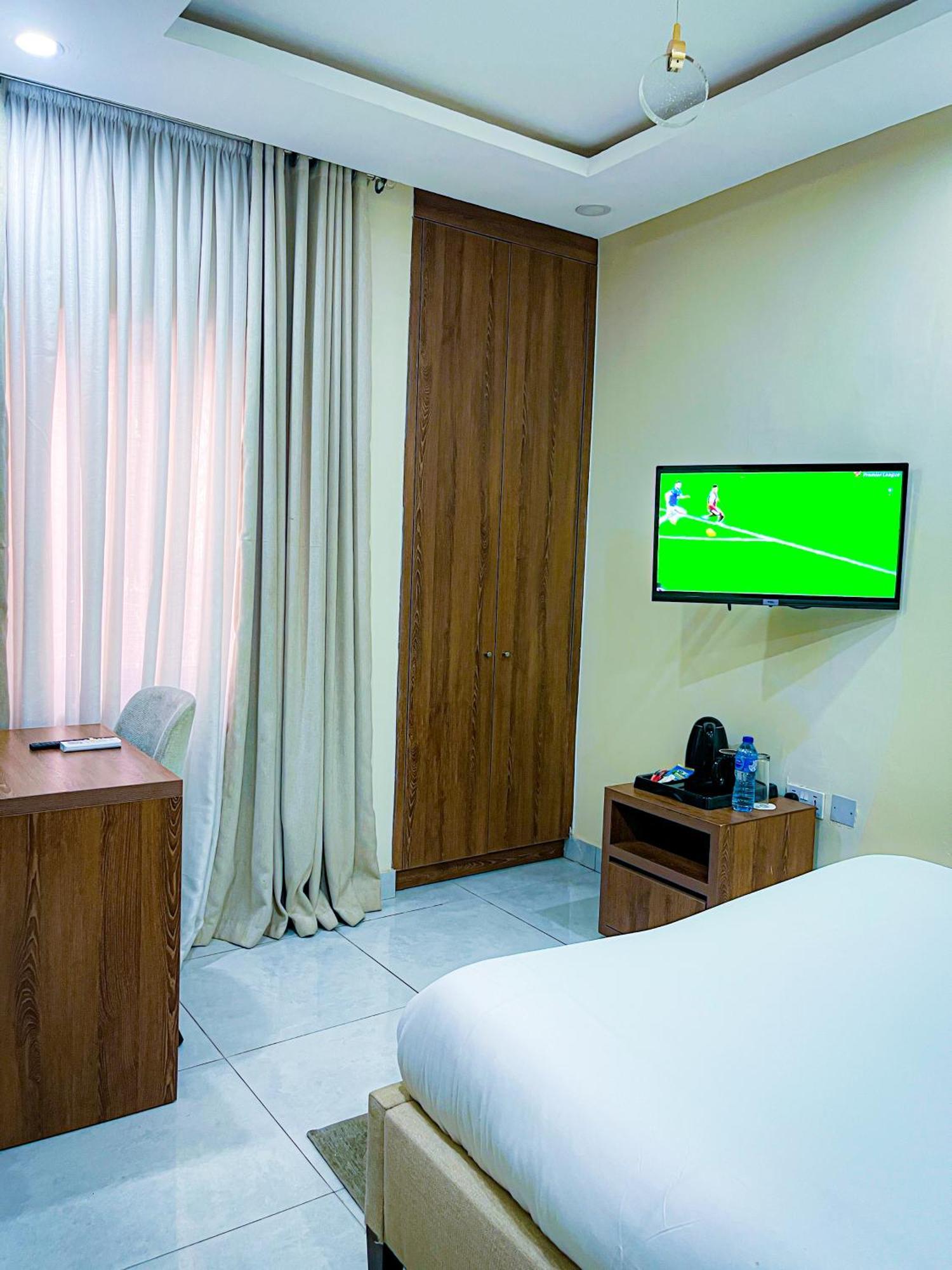 Plush Hotel,Abuja Extérieur photo